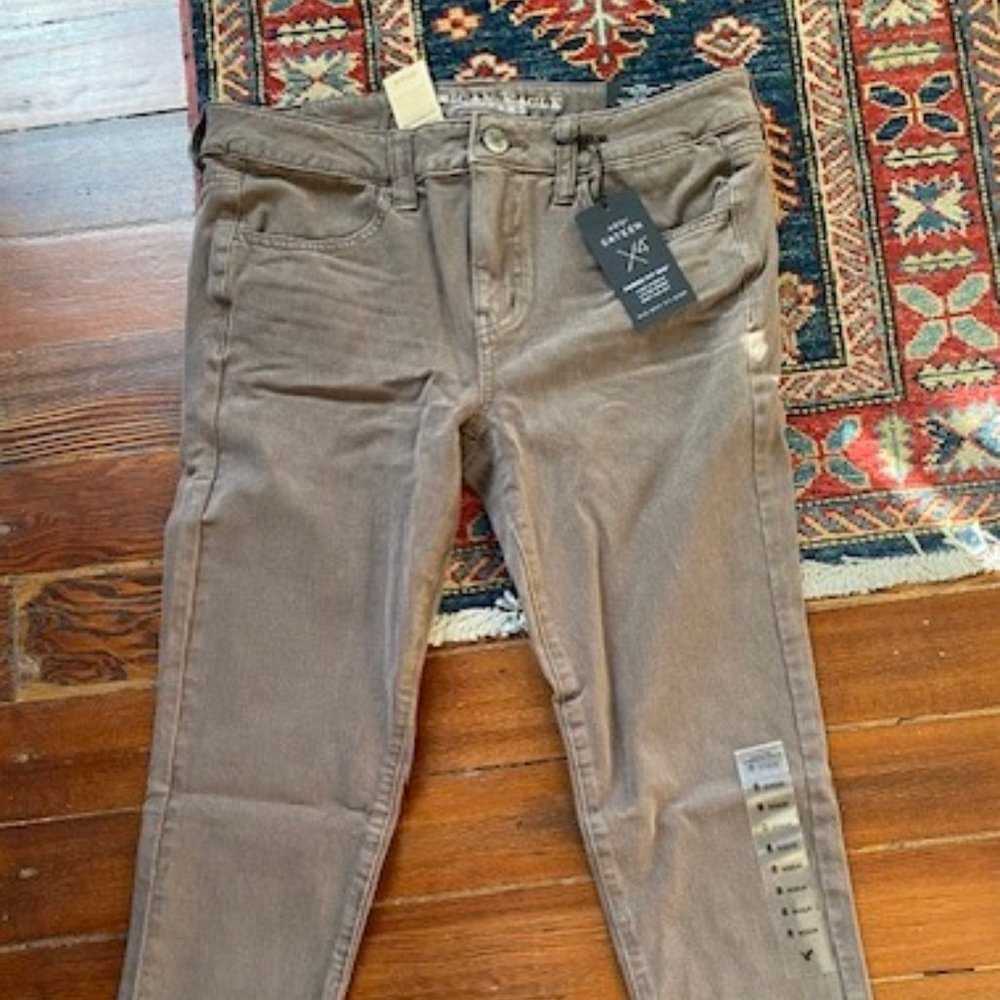 American Eagle 4x stretch, 360 power fit super stretch jegging NWT 8 Taupe